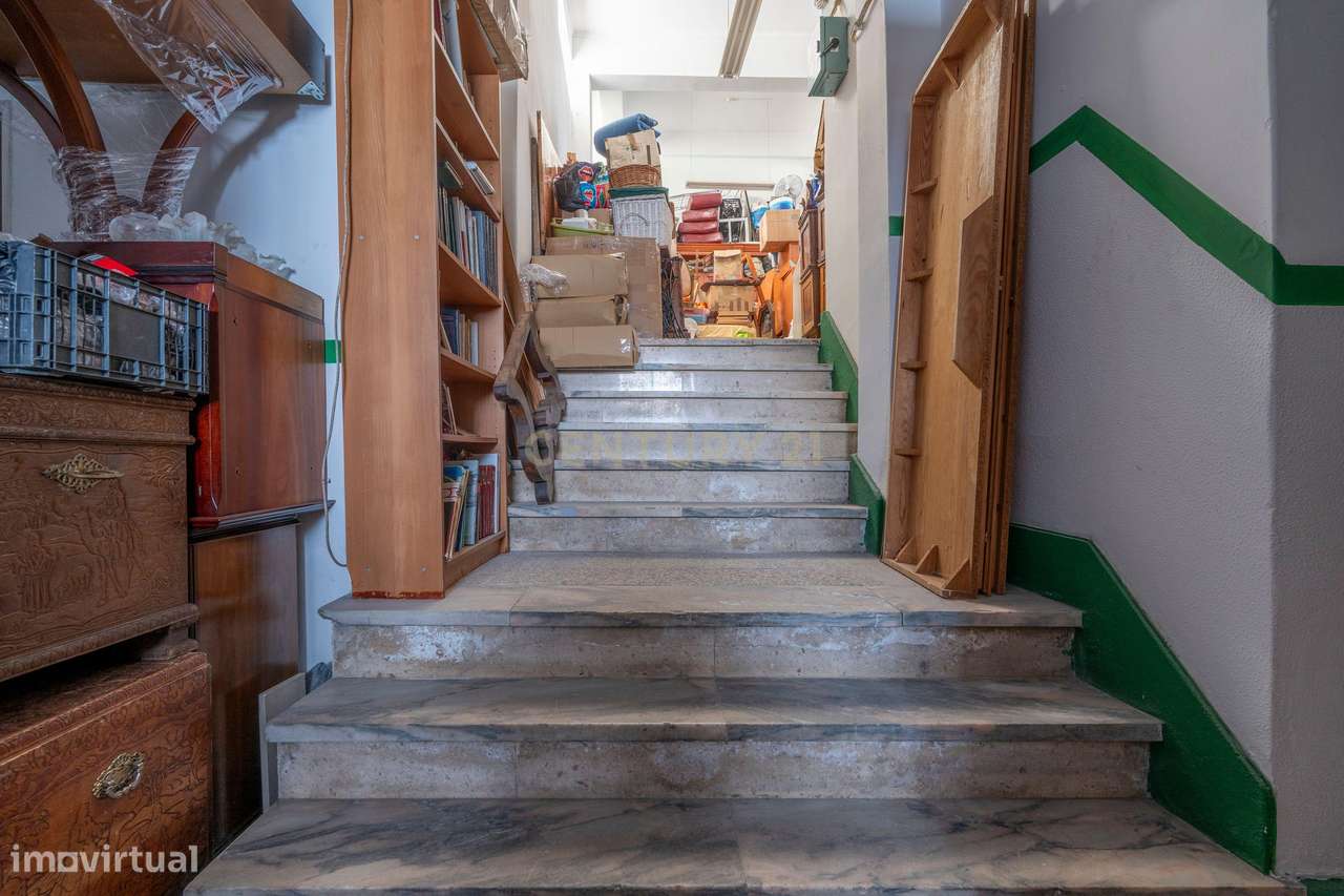 ESPAÇO PARA COMERCIO-ARMAZÉM- SERVIÇOS- RESTAURAÇÃO-  CULTO RELIGIOSO- - Grande imagem: 3/28