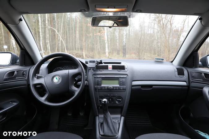 Skoda Octavia 1.6 FSI Mint - 7