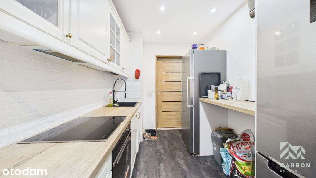 Duży metraż i 4 pokoje w centrum Dąbrowy-14