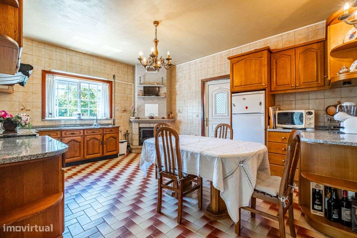 Moradia T4 para venda-28