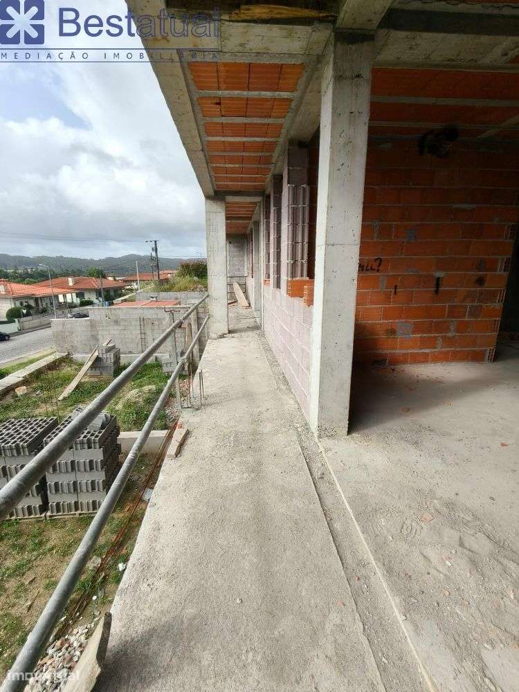 Moradia T 3 em fase de construção - Ótimos Acabamentos-15