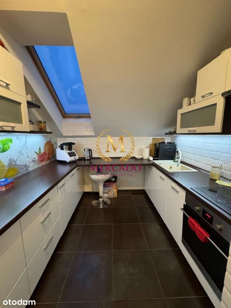 3-Pok. mieszkanie z klimą i komórkami lokatorskimi-2