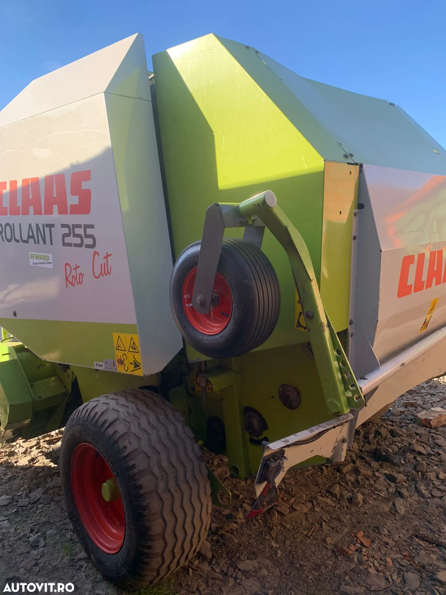 Claas Rollant 255 Rotocut 120x120 - 3