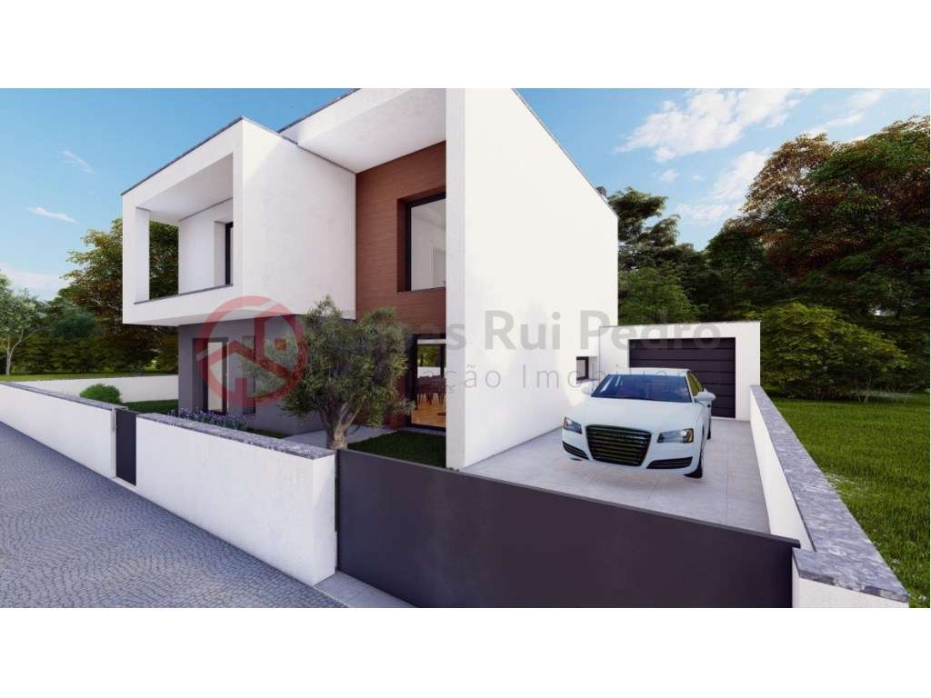 Moradia Isolada de dois pisos com Piscina e Garagem, Aroeira - Grande imagem: 2/31