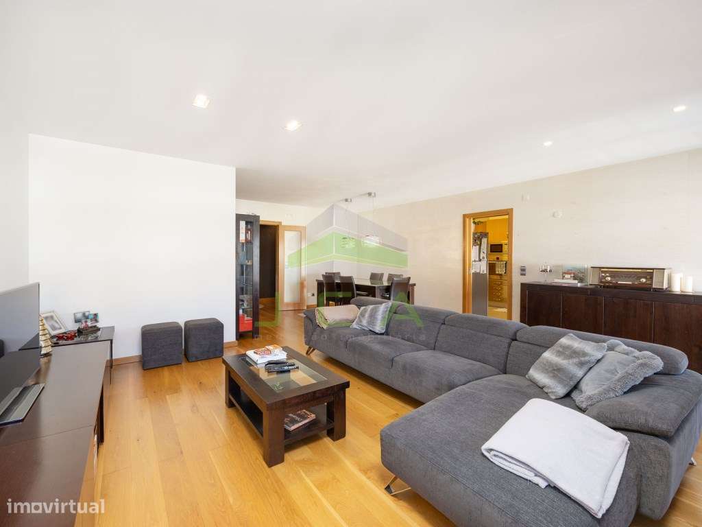 Apartamento T4 no condomínio fechado 'Gardens Prestige'-6