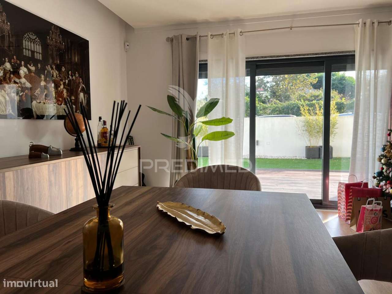 Moradia V4 com garagem em Santo António da Charneca - Grande imagem: 5/24