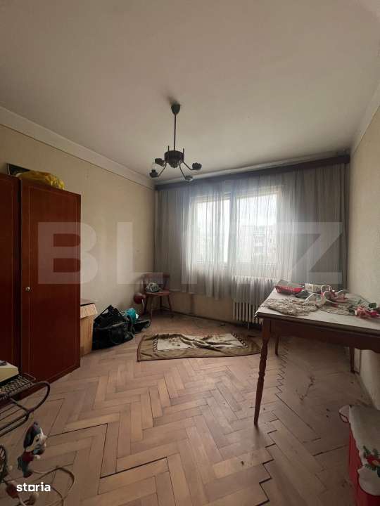 Apartament cu 3 camere, 48mp, renovabil, zona Micro 3 - Imagine principală: 2/6