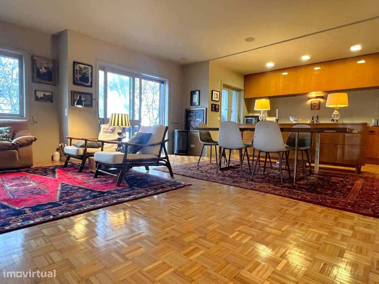 T2 c/ varanda e vista parcial mar na Foz - Grande imagem: 1/19