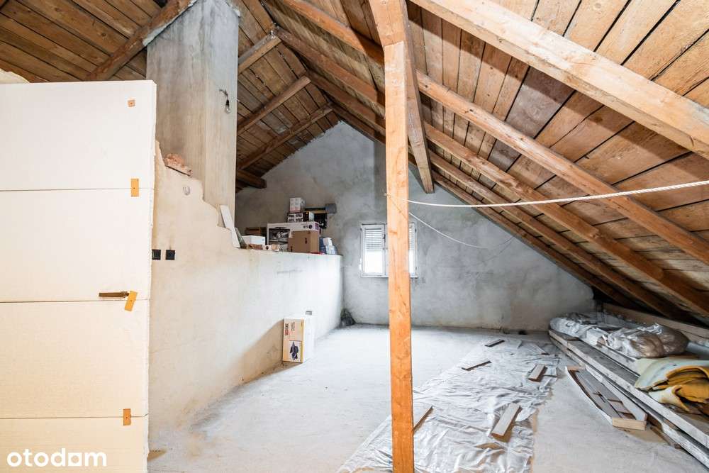 Dom jednorodzinny z ogrodem i garażem na granicy Krakowa i Wieliczki-16