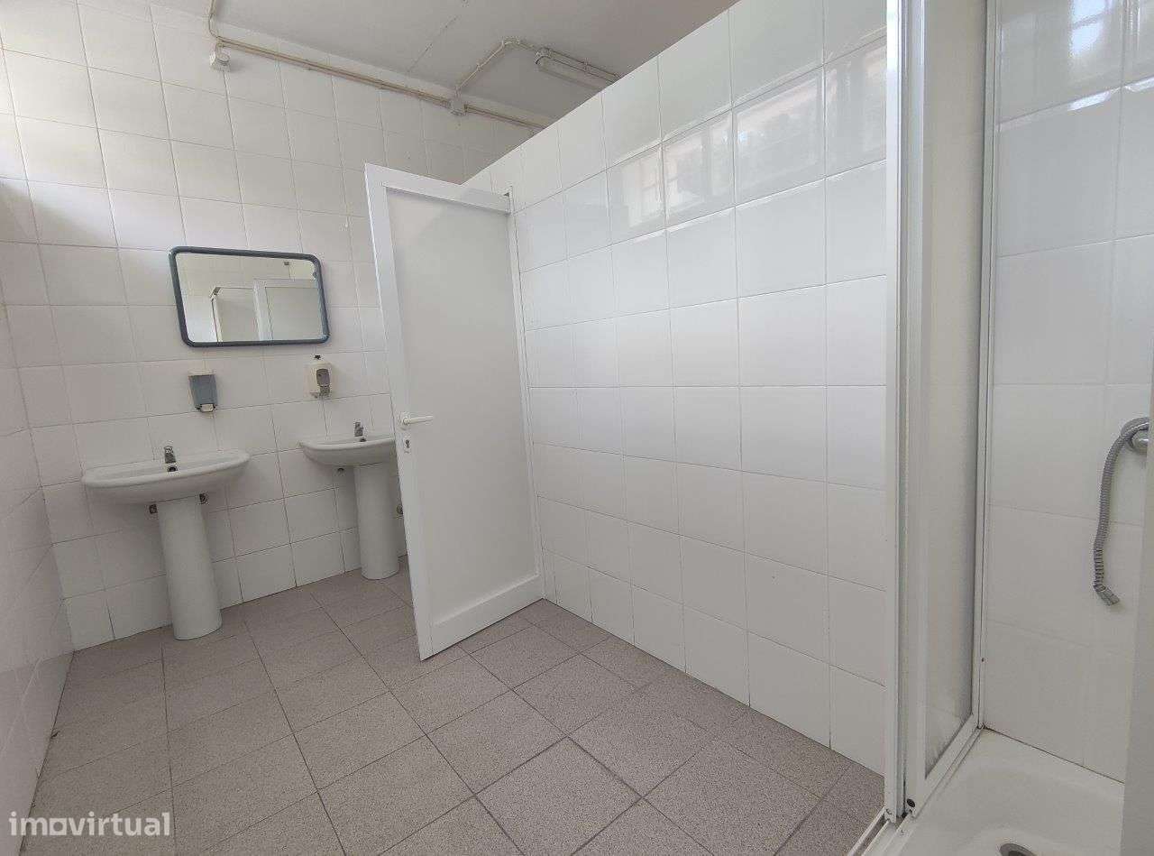 Armazém/fábrica com licenciamento industrial em Castelo de Paiva-20