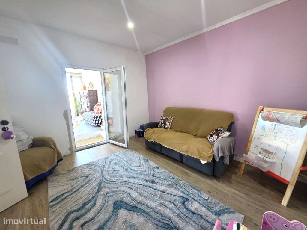 Moradia T3 com piscina inserida em lote de 1000 m2 a 6 km da praia ...-8