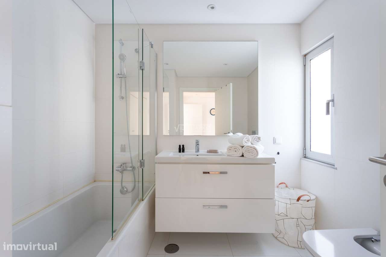 LUXUOSA VILLA V3 + 1 COM PISCINA E GARAGEM PRIVATIVA SITUADA NA CORREE-39