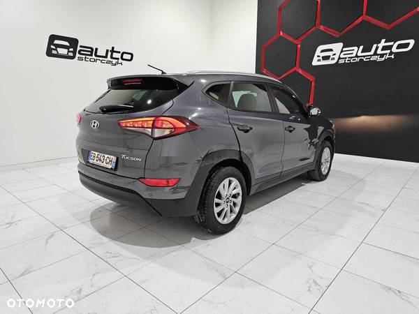 Hyundai Tucson - 11