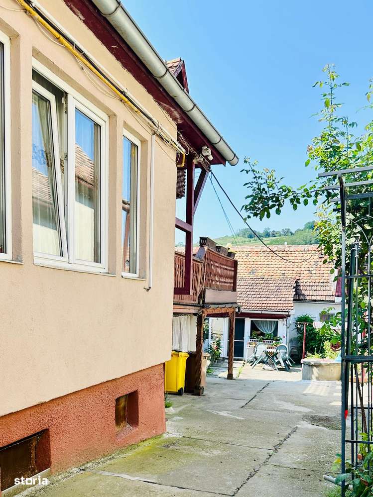 Casa de vanzare Centru, PRET: 180.000 EURO - Imagine principală: 2/20