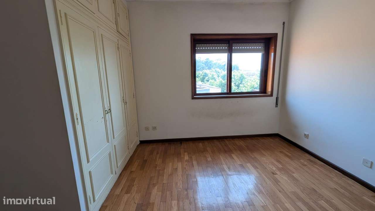 Excelente Apartamento T2 à venda na Maia-14