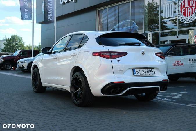 Alfa Romeo Stelvio - 3