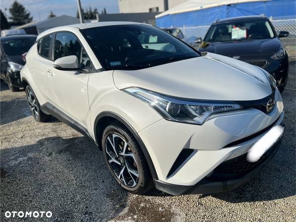 Toyota C-HR 1.2 T Dynamic - 1