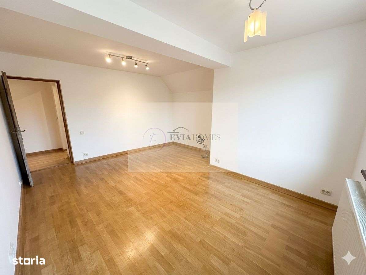 4 camere/ 2 bai / 119 mp/ parcare in curte / zona strazii Bucuresti-8