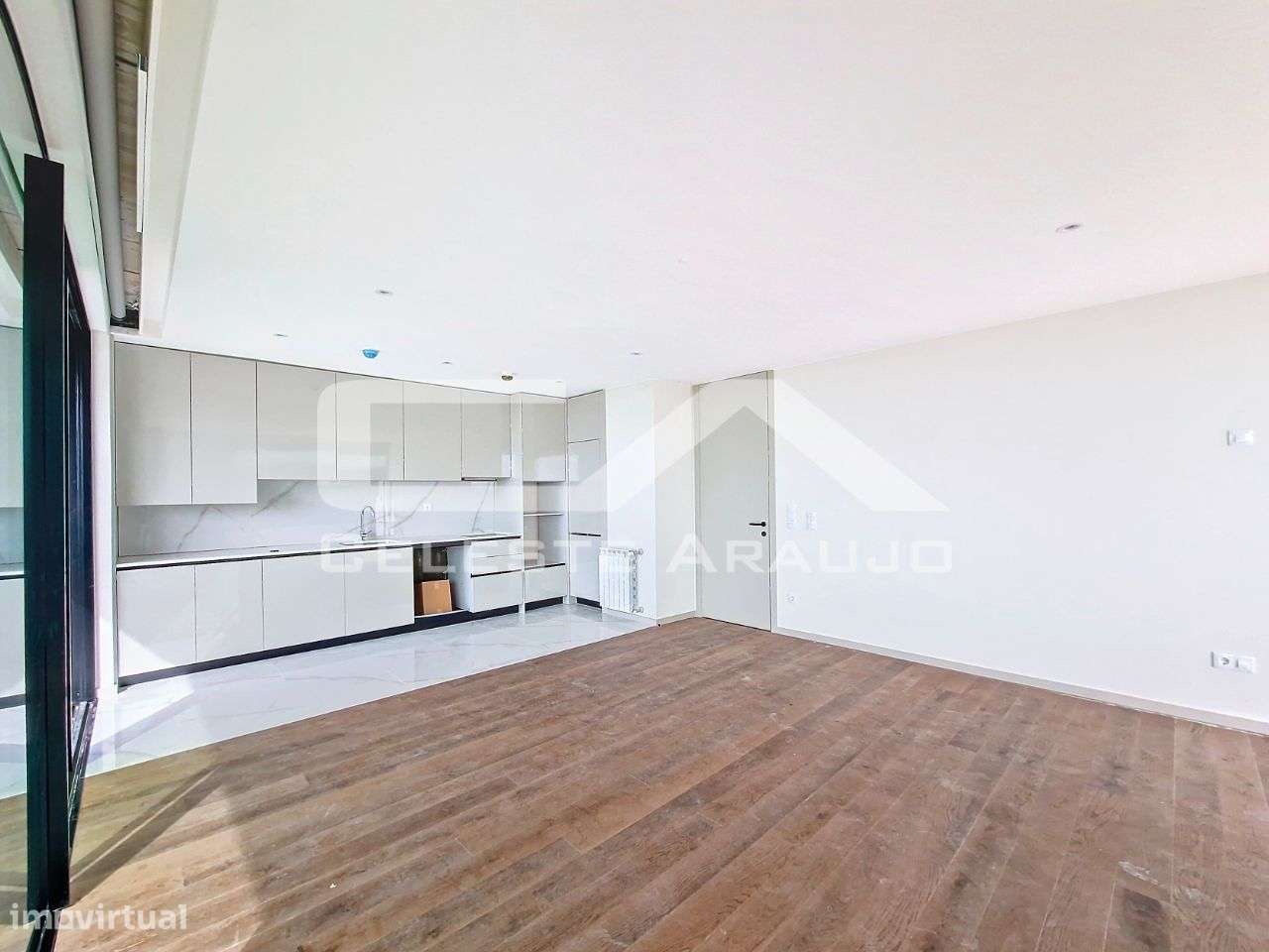 Apartamento T3 Novo em Espinho, com vista mar-19