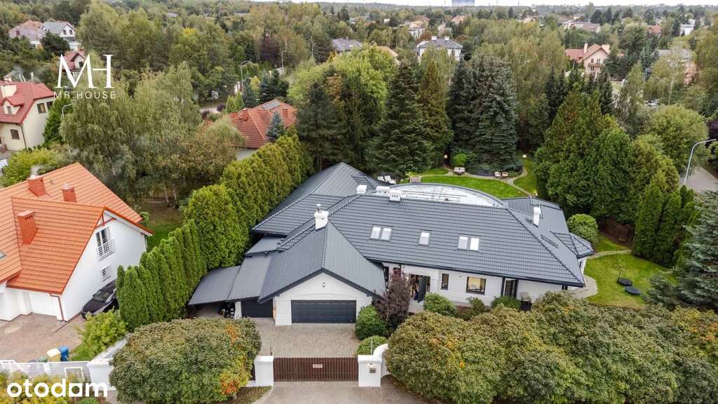 IMPONUJĄCY AZYL W MIEŚCIE | ŁÓDŹ JULIANÓW - Pełny obrazek: 5/20