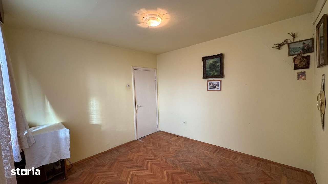 Cornisa langa Central Plaza - decomandat - Imagine principală: 3/7