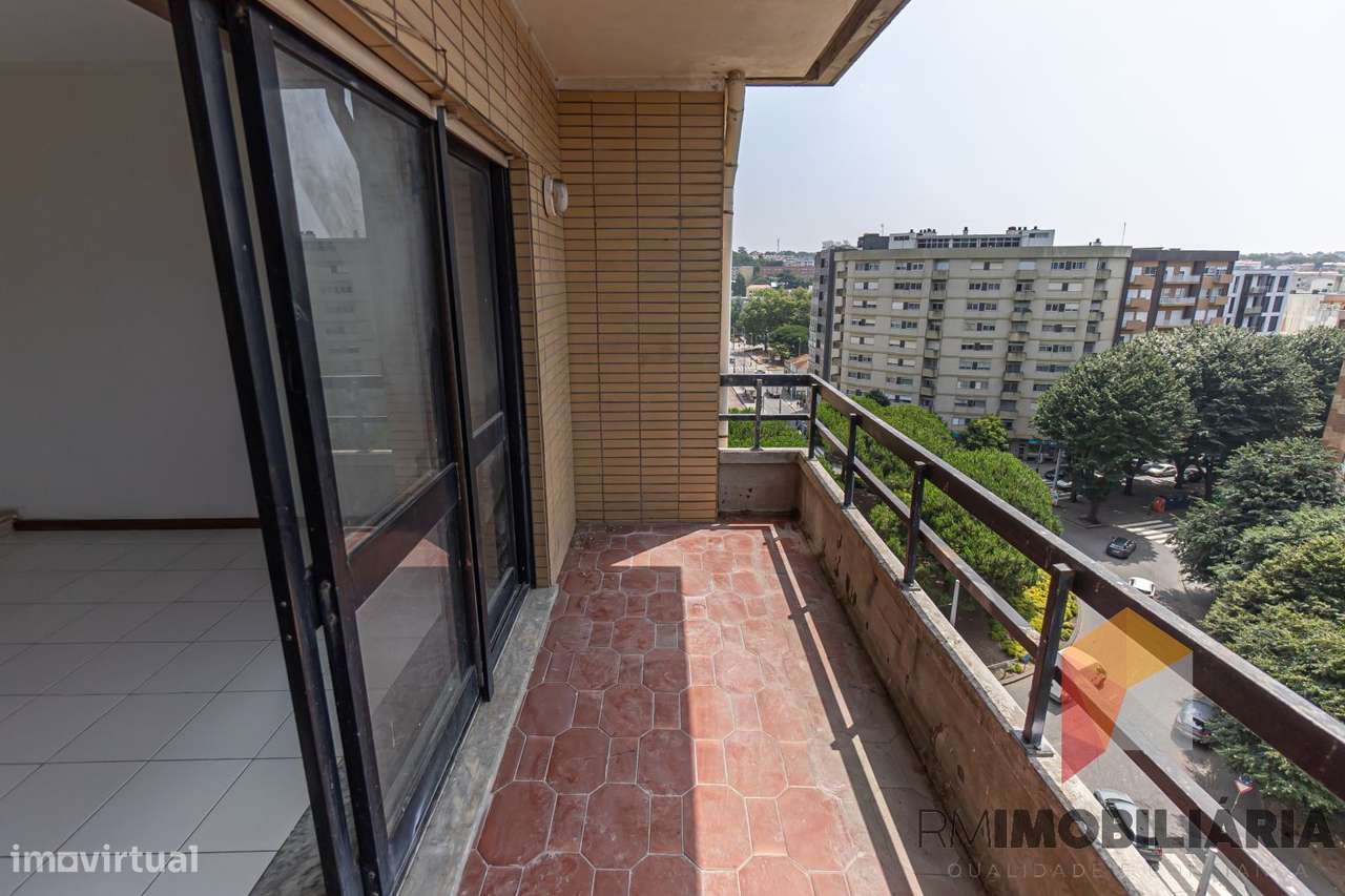 Apartamento T3 no centro de Matosinhos-9