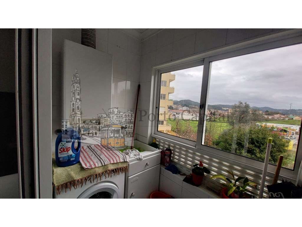 EXCELENTE APARTAMENTO T3 E COM LUGAR DE GARAGEM EM ALFENA PARA ARRE... - Grande imagem: 5/20