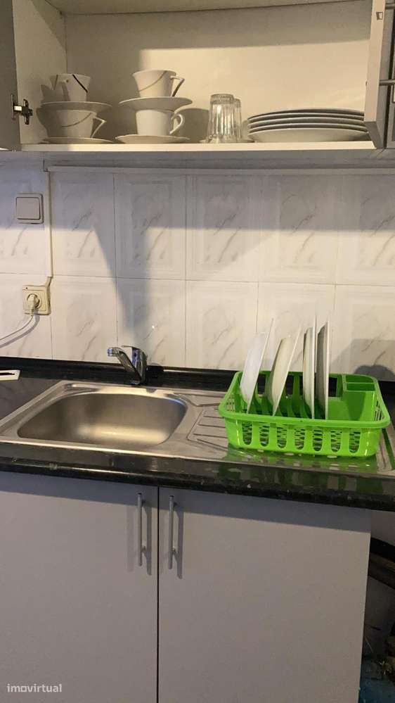 Apartamento com 1 quartos - localizado em Paranhos Porto - Grande imagem: 4/11