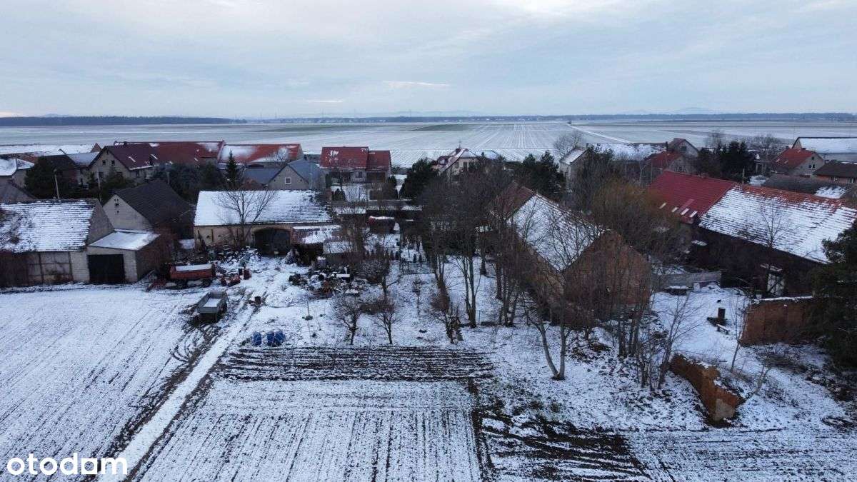 Dom w Chwalibożycach z działkami budo. 50 arów-5
