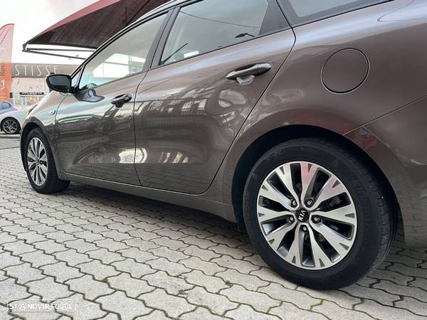 Kia Ceed SW 1.4 CRDi Prime - 13