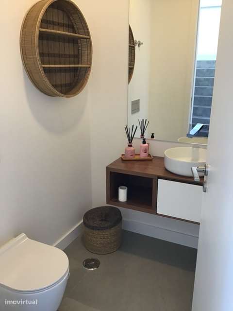 Moradia T3 com piscina, garagem na Aroeira-20