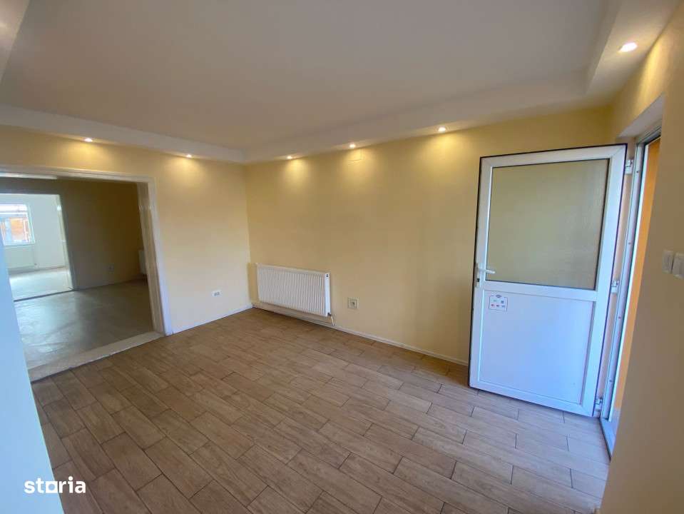 Casa in zona Calea Aradului, 2 camere, 60 mp utili, potrivit pt birour - Imagine principală: 5/9