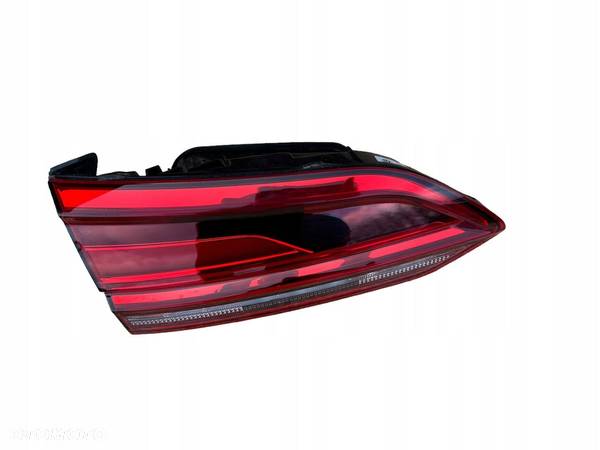 LAMPA LEWA TYLNA W KLAPĘ VW TOUAREG III 3 LED - 4