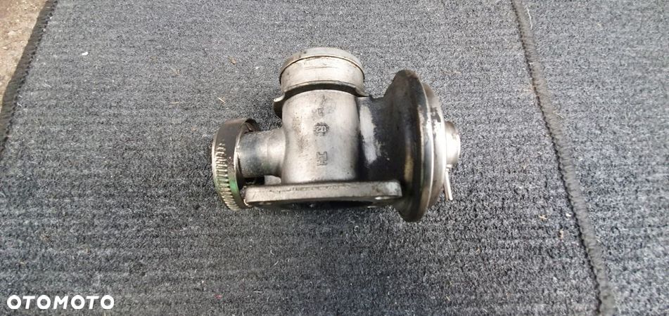 Zawór egr bmw e46 e39 e53 2,5d 3,0d 7785452 - 1