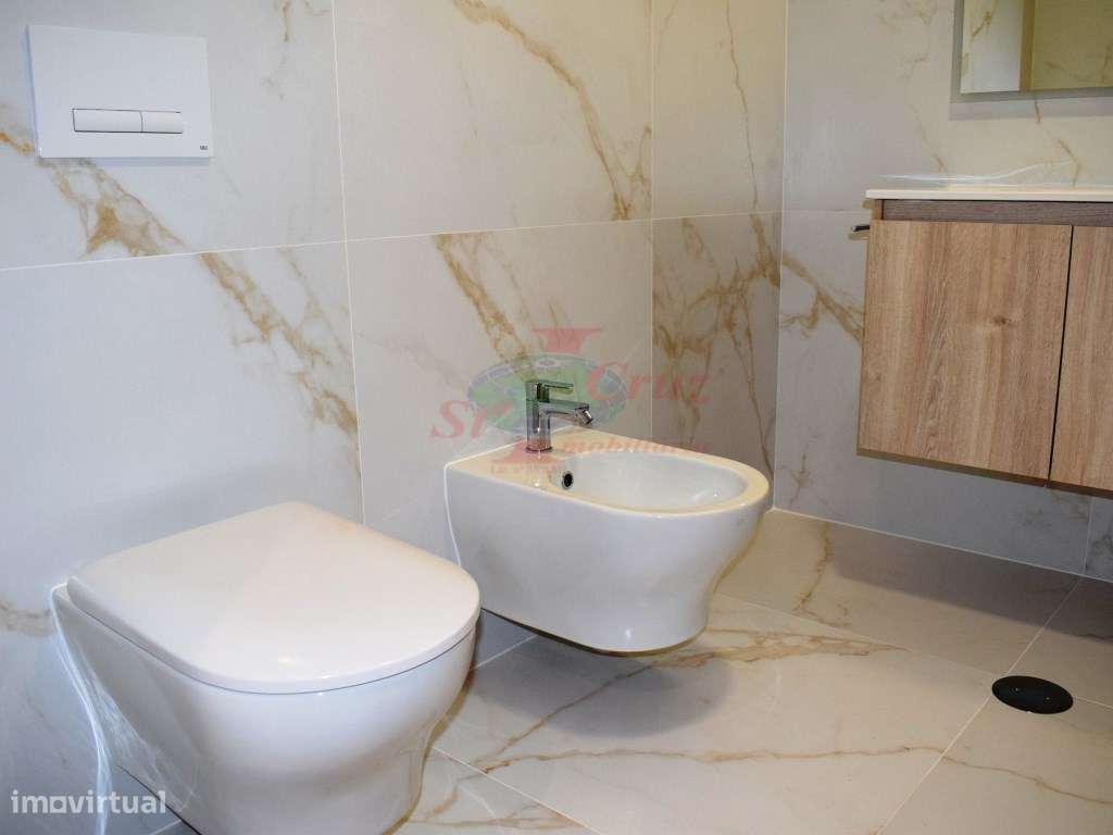 T1+1 (T2) 'Novo' no centro de Coimbra-7