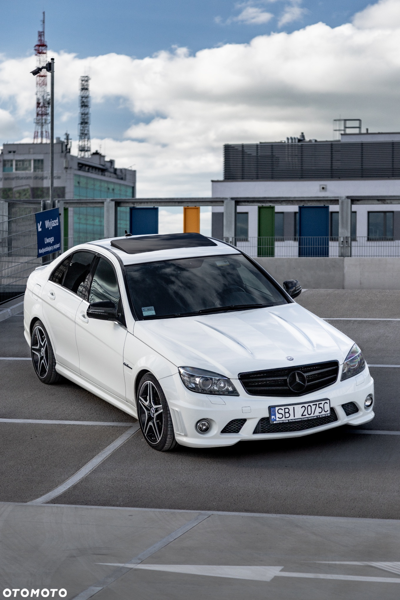 Mercedes-Benz Klasa C 63 AMG - 6