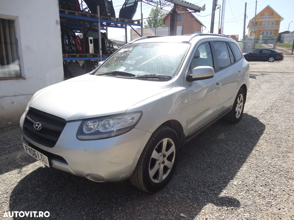 Dezmembrez Hyundai Santa Fe 2 2.2 Diesel 2007-2012 - 3