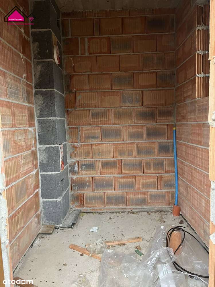 Przestronny Dom na Wsi do własnej aranżacji-5