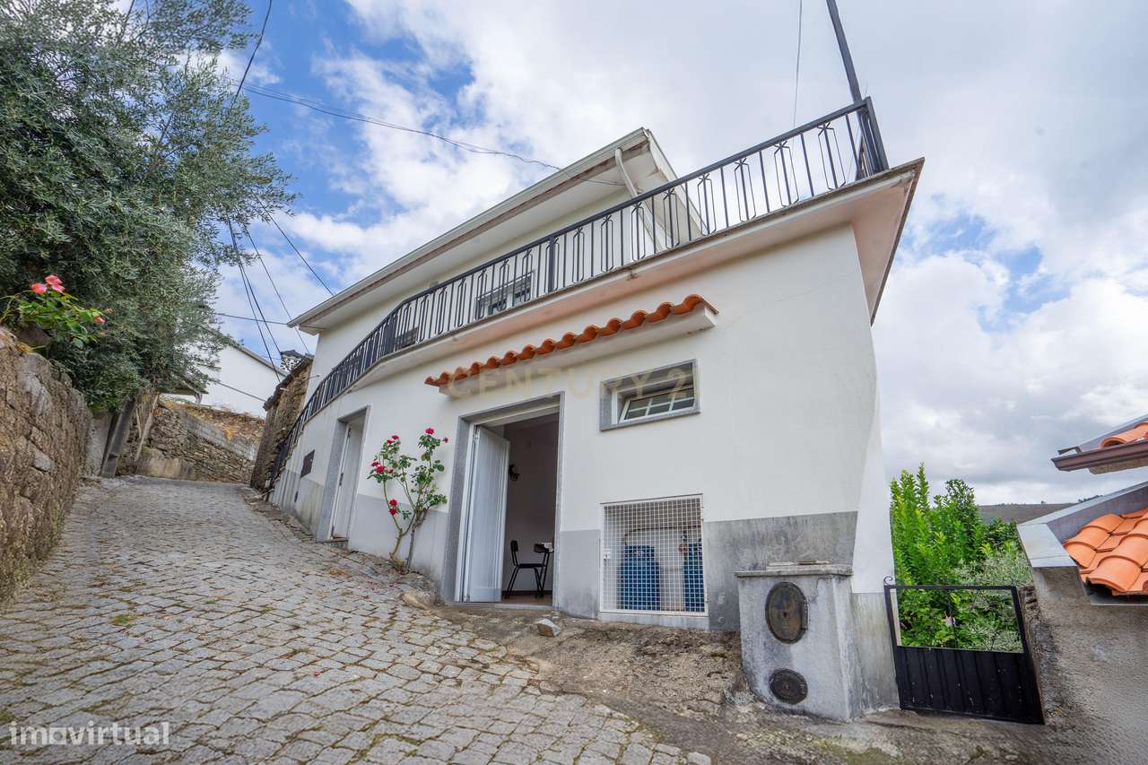 Moradia Bi familiar, com excelente exposição solar, terreno e vistas d - Grande imagem: 5/37