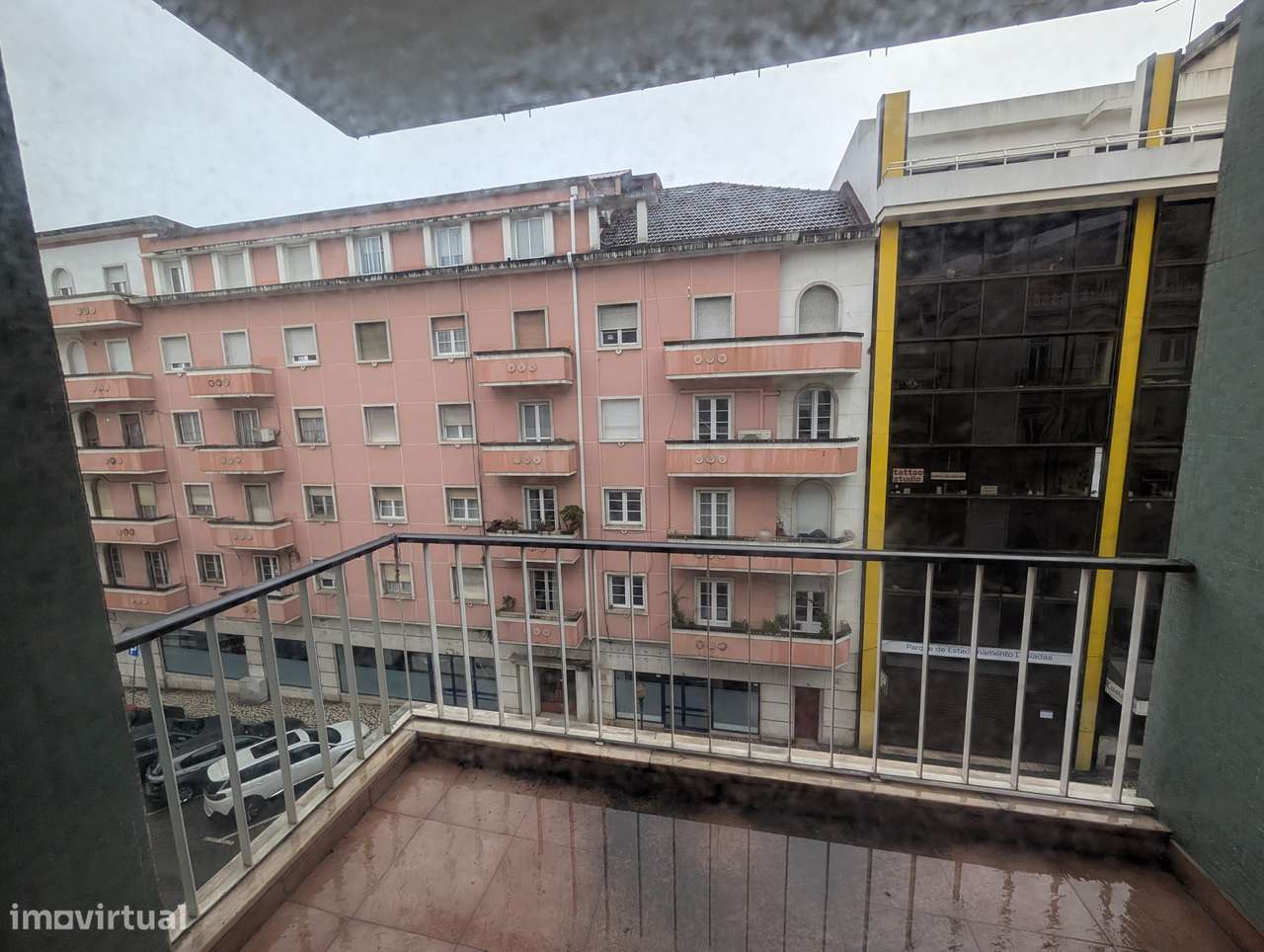 T3 Rua Lusiadas Para Remodelar-22