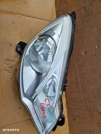 Przednia prawa lampa Europa Citroën C3 - 1