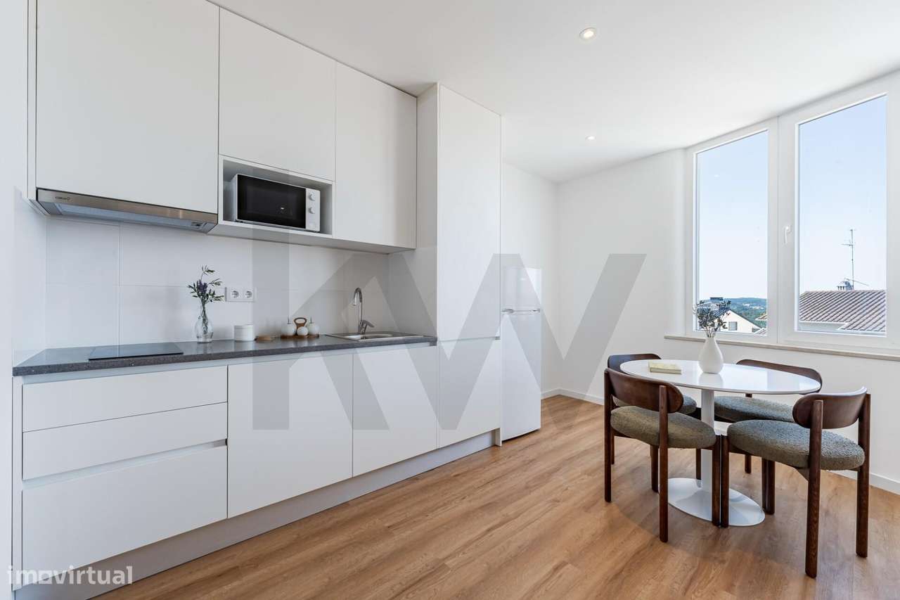Prédio Residencial 17 Unidades – Totalmente Remodelado | Leiria-6