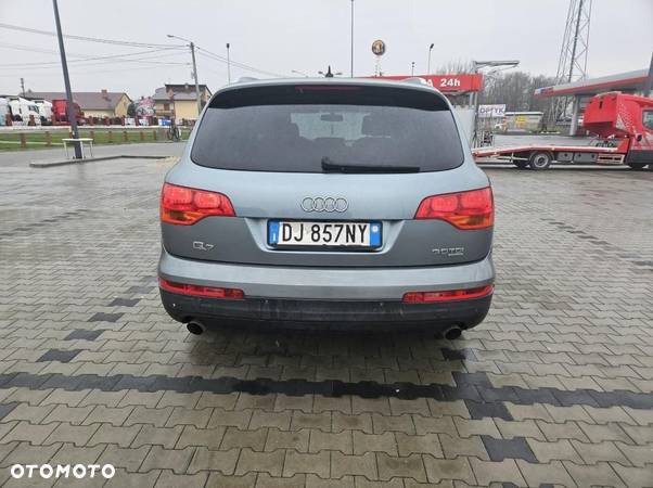 Audi Q7 3.0 TDI Quattro Tiptronic - 12