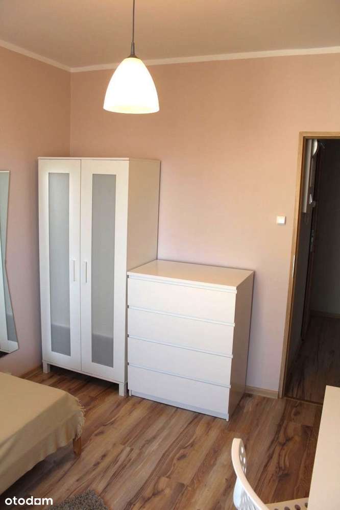 trzy niezależne pokoje z balkonem-5