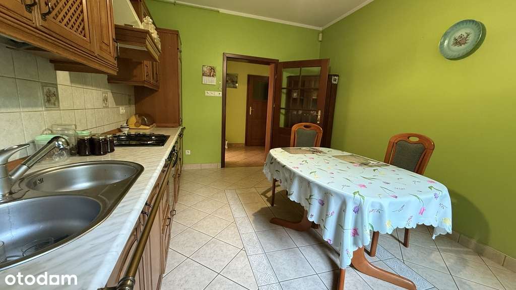 Duża działka, 4 pokoje, ogród i garaż, ul.Rybna-9