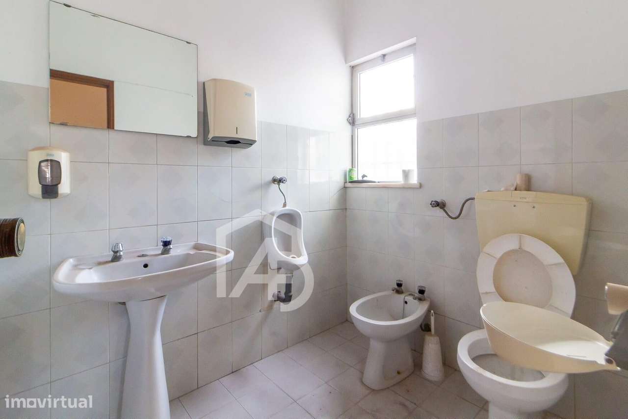 Prédio com potencial de reabilitação – Pernelhas, Leiria-5