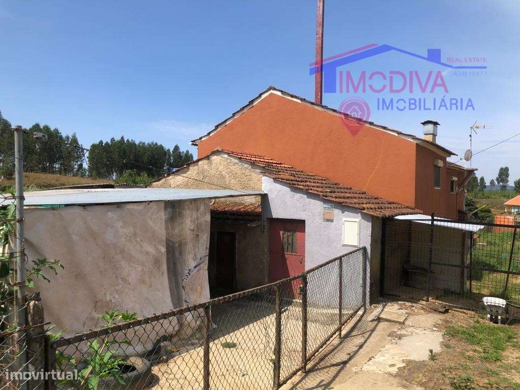 Casa de habitação T6, com anexos e furo de água, zona de Pedrogão G... - Grande imagem: 4/28