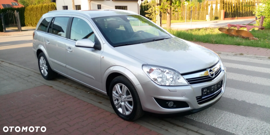 Opel Astra III 1.8 Cosmo - 3