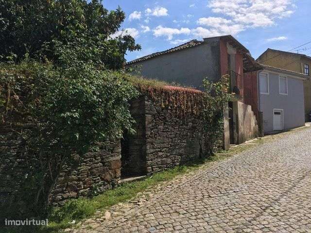 Casa com Terreno em Vilarinho de Cotas, Douro-39