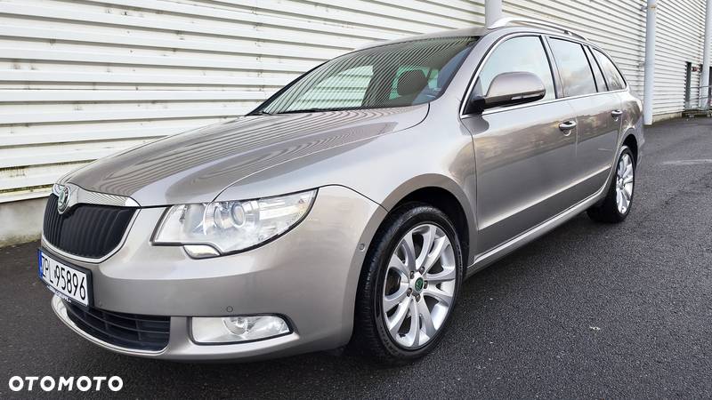 Skoda Superb 1.8 TSI Ambition DSG - 13